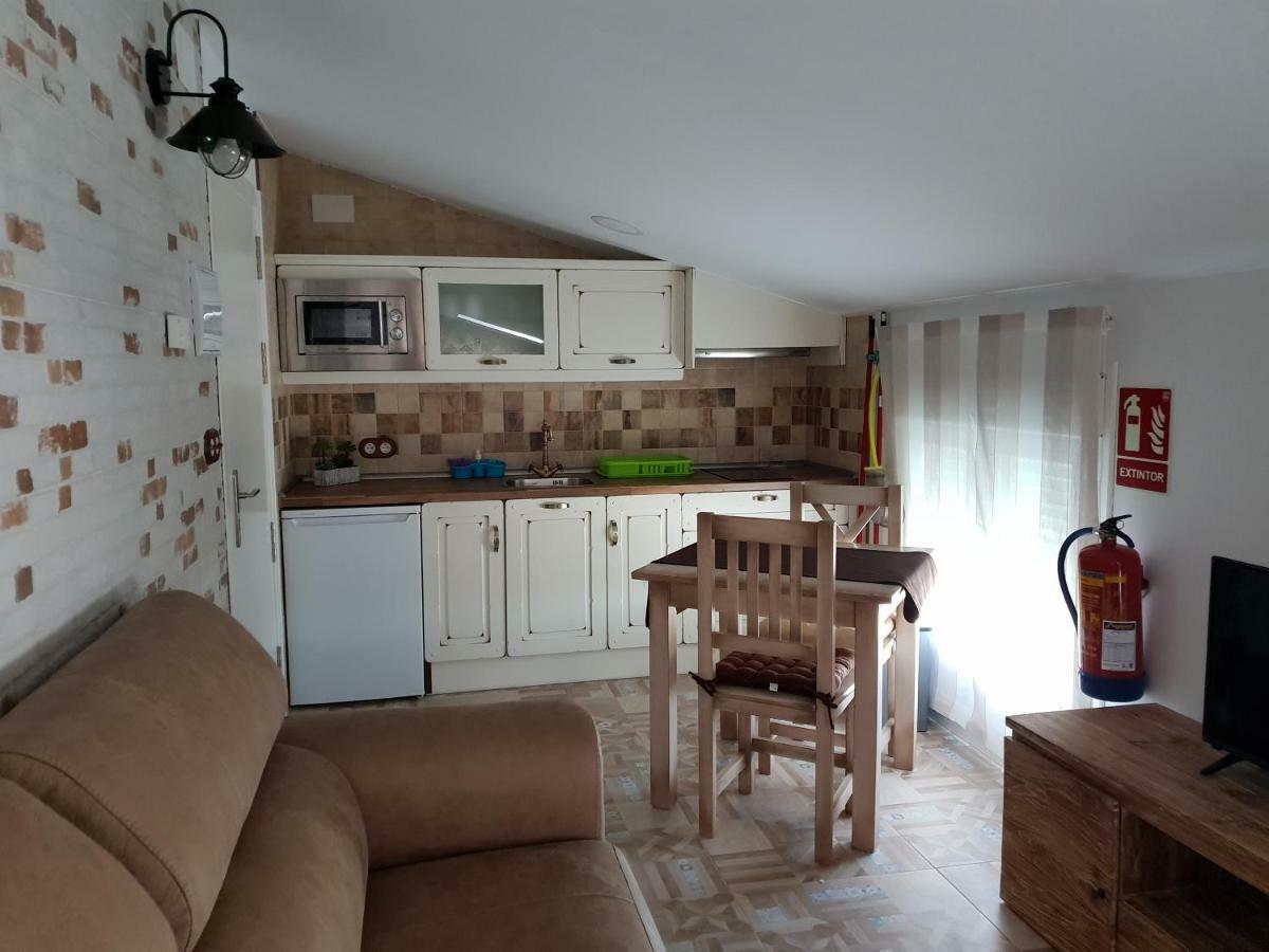 Apartamentos Hostal Cabanas Carboneras de Guadazaón Extérieur photo
