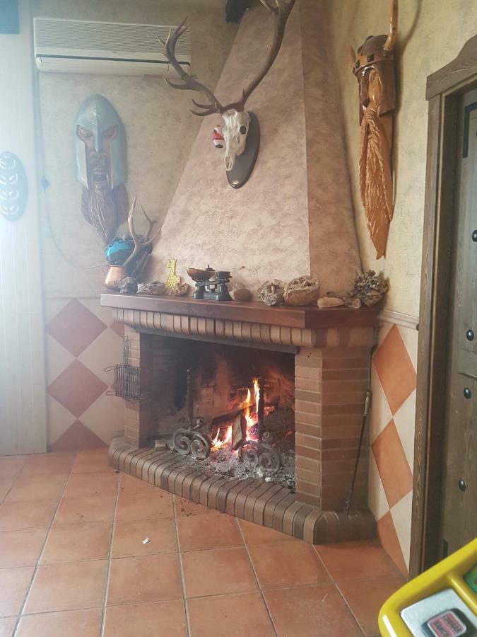 Apartamentos Hostal Cabanas Carboneras de Guadazaón Extérieur photo